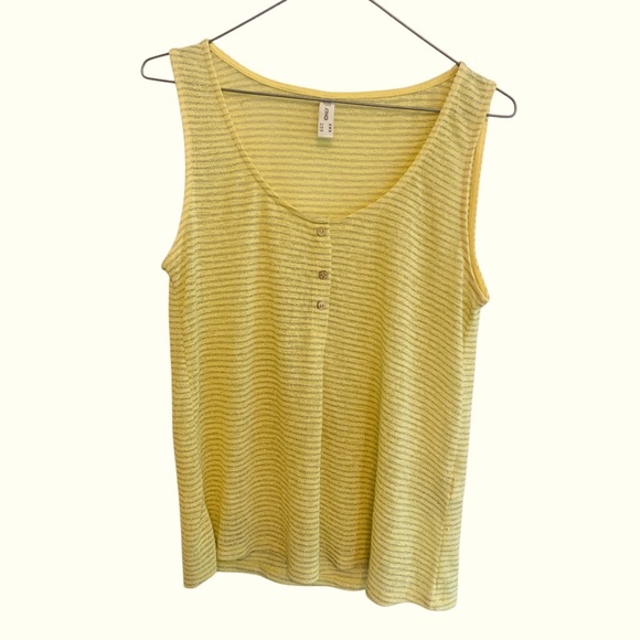 Woman’s Only Brand yellow sleeveless tank - Picture 1 of 6
